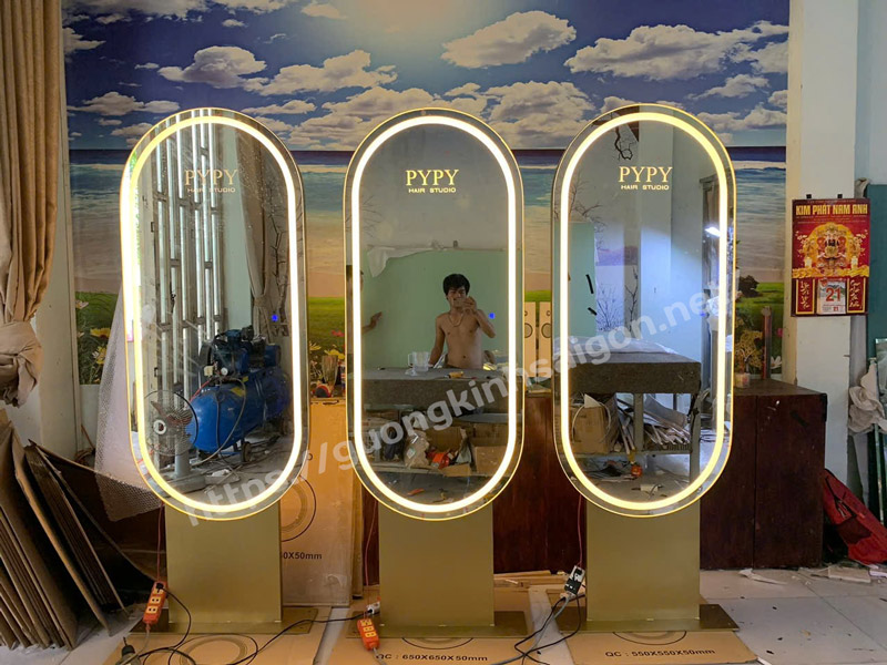 thi công gương led cho spa