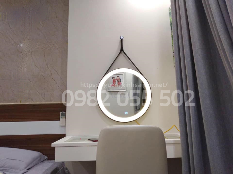 Thi Công Gương LED Tròn Theo Yêu Cầu: Nâng Tầm Không Gian Sống Hiện Đại